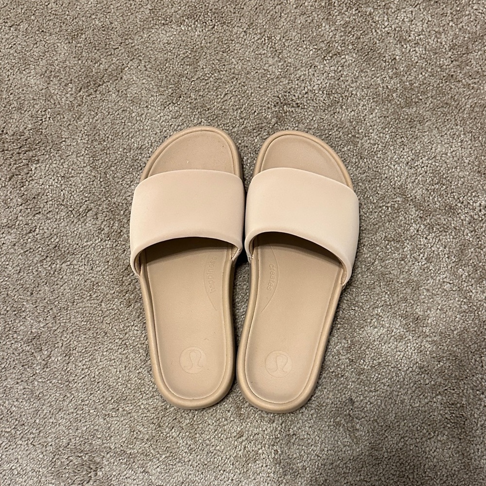 lululemon athletica Women's tan Restfeel Slide